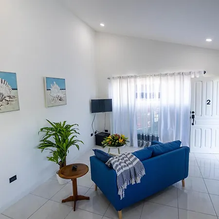 Apartamentos Cristal Quepos Exterior foto