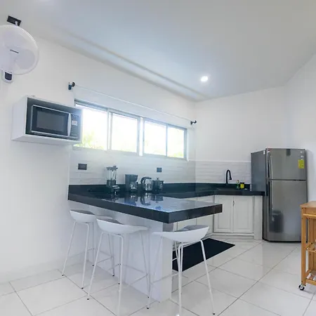Apartamentos Cristal Quepos Exterior foto