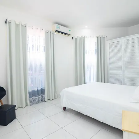 Apartamentos Cristal Quepos Exterior foto