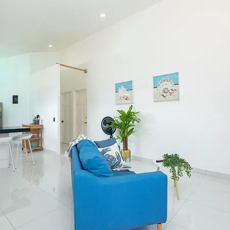 Apartamentos Cristal Quepos Exterior foto