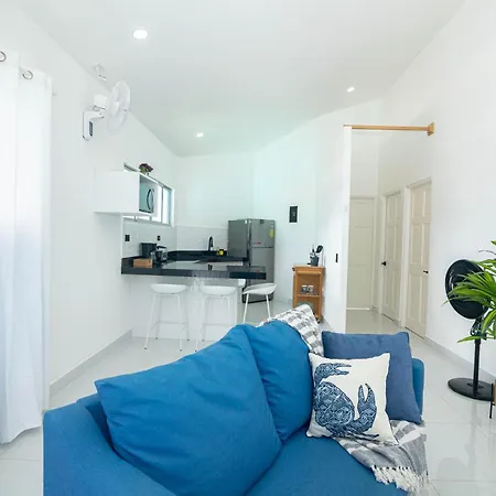 Apartamentos Cristal Quepos Exterior foto